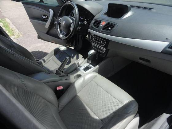 RENAULT FLUENCE 2.0 DYNAMIQUE 16V FLEX 4P AUTOMÁTICO